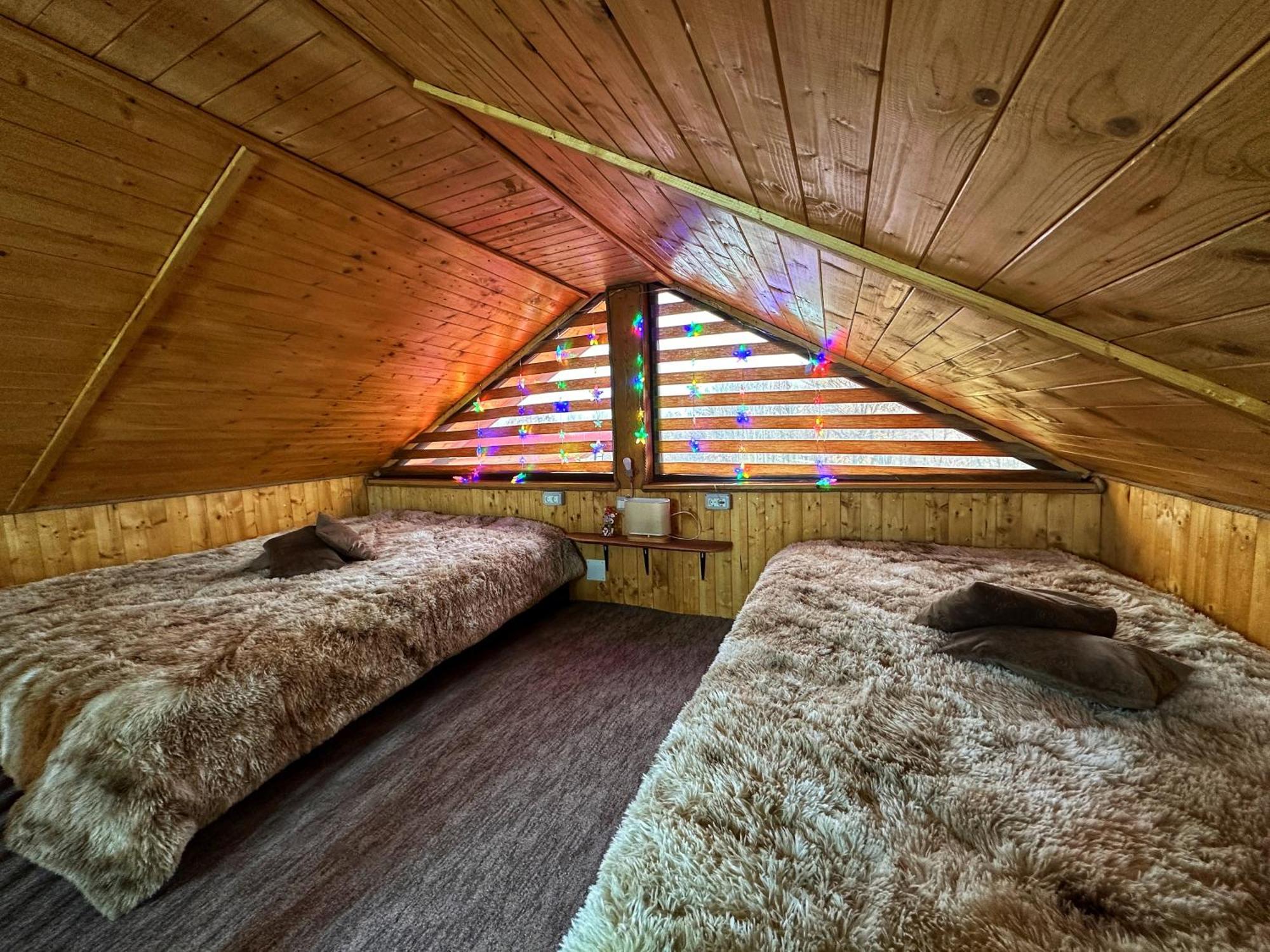 Casuta Din Stejari-Transalpina Villa Novaci-Străini Dış mekan fotoğraf
