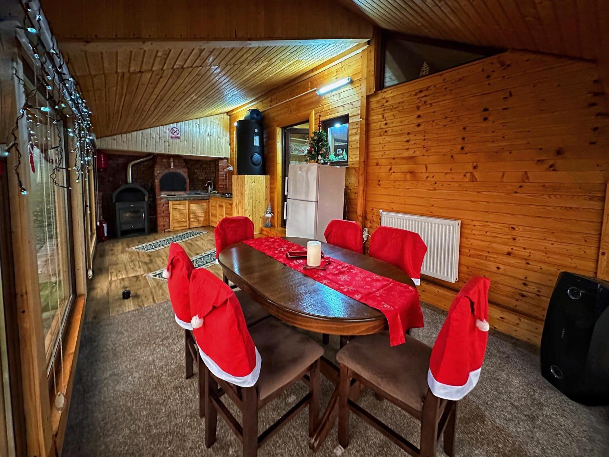 Casuta Din Stejari-Transalpina Villa Novaci-Străini Dış mekan fotoğraf